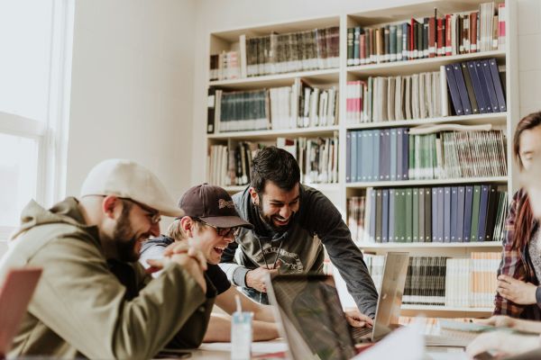 Top outils pour optimiser le partage des connaissances